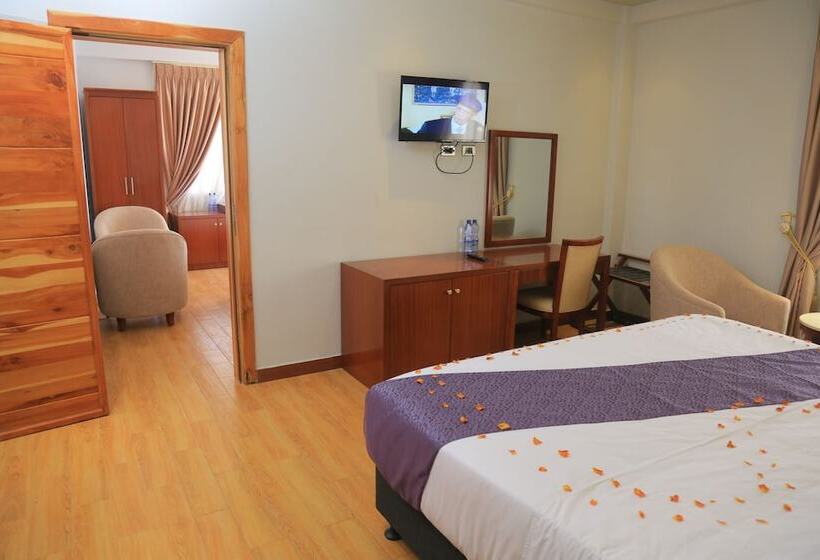 سوئیت خانواده 2 خوابه, Kerawi International