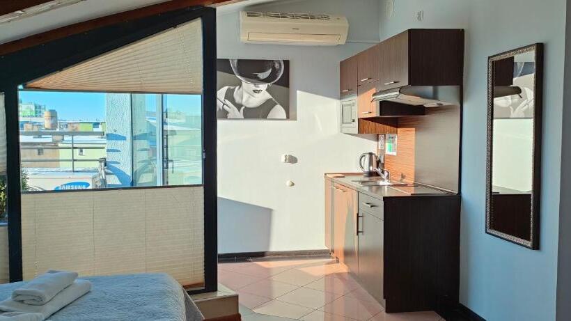 استودیو استاندارد با تراس, City Apart