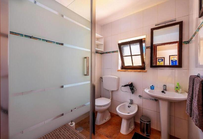 Номер Стандарт, Casa Dos Ninos