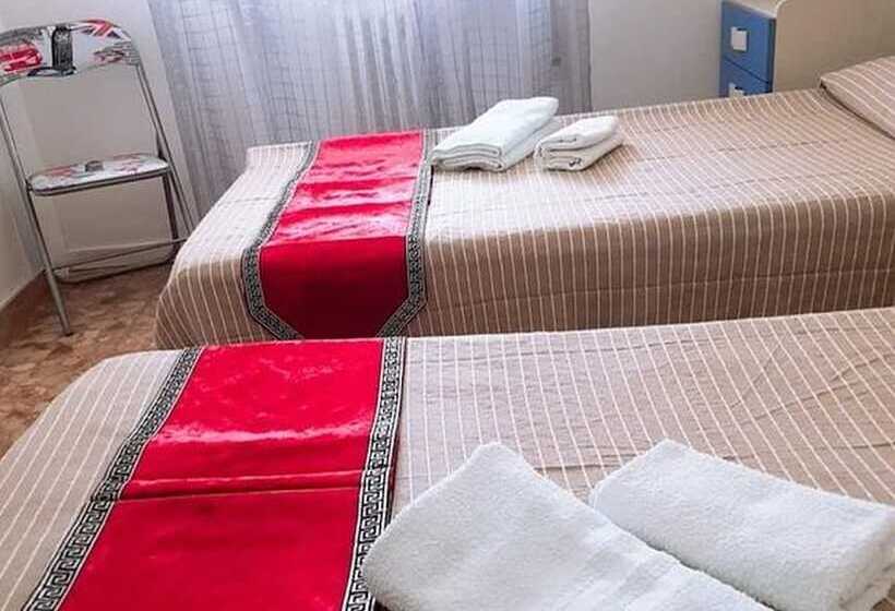 اتاق استاندارد با سرویس بهداشتی مشترک, Bb Stay Station