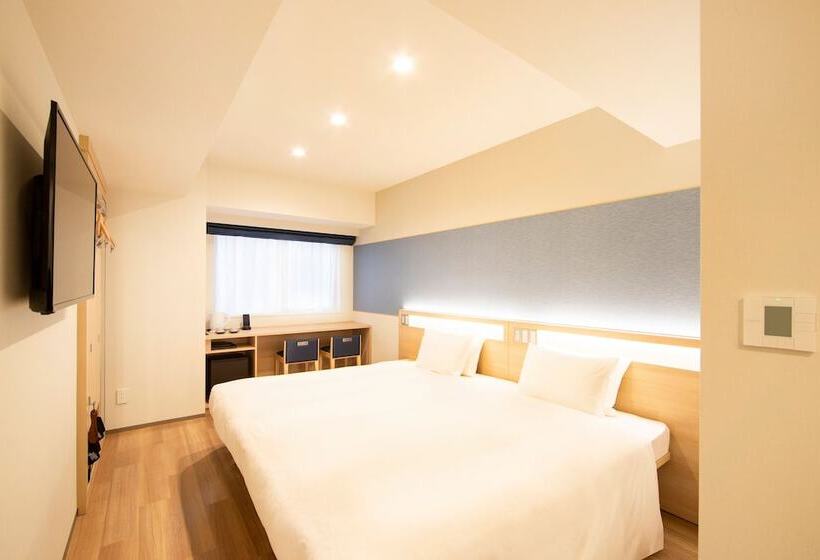 Quarto Estandar, Karaksa Hotel Tokyo Station