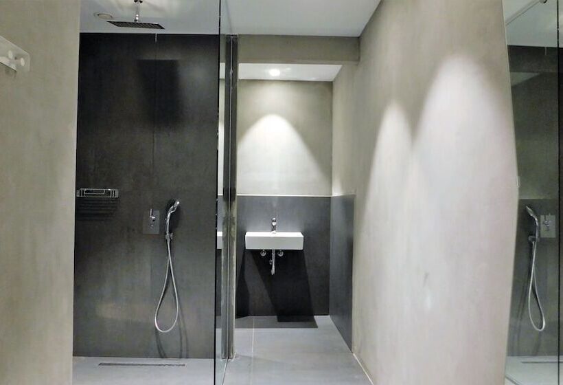 Superior suite with garden view, 101 Adrianou Apartments
