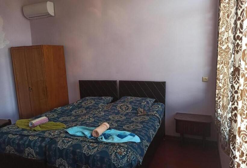 اتاق استاندارد با چشم‌انداز باغ, Cozy Home