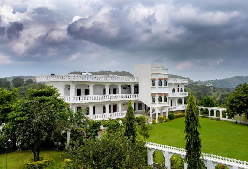 带大床的豪华间, Narayan Niwas Resort