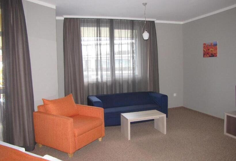 Полулюкс с Балконом, Blue Orange Beach Resort