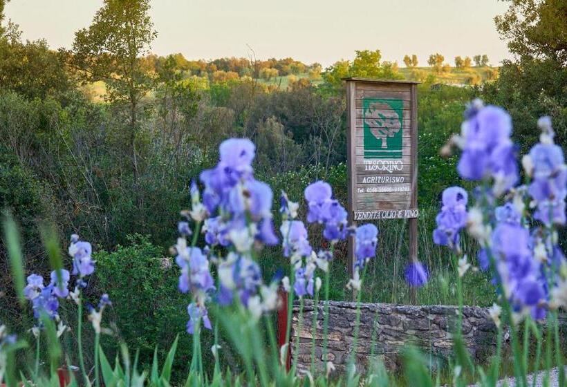Студио Стандарт Вид на Сад, Agriturismo Tesorino