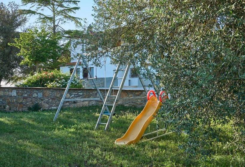 Студио Стандарт Вид на Сад, Agriturismo Tesorino