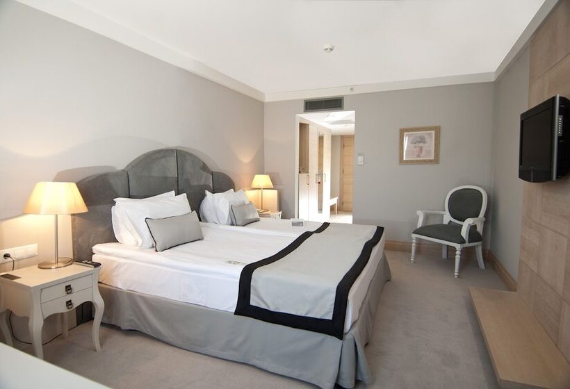 Люкс Повышенной Комфортности, Ramada Resort By Wyndham Bodrum