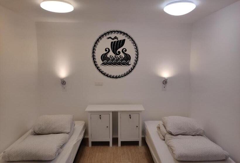 Standard Room Shared Bathroom, Selfoss Hostel