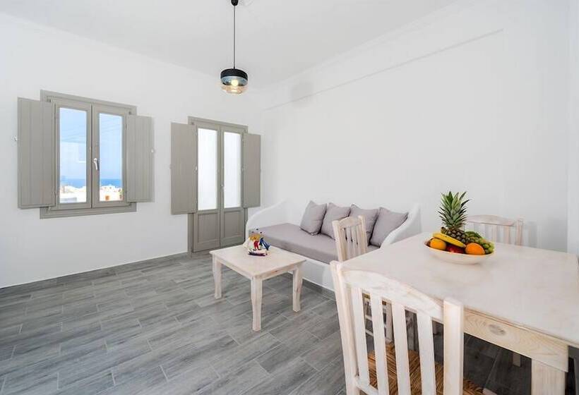 1 Bedroom Deluxe Apartment Sea View, Casa Iphigenia