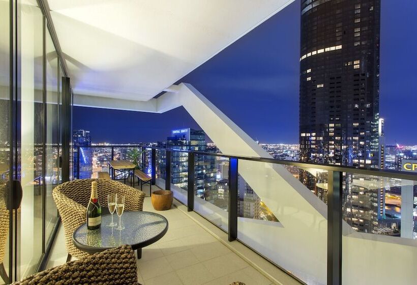 1 Bedroom Penthouse Apartment, Platinum Apartments On Southbank