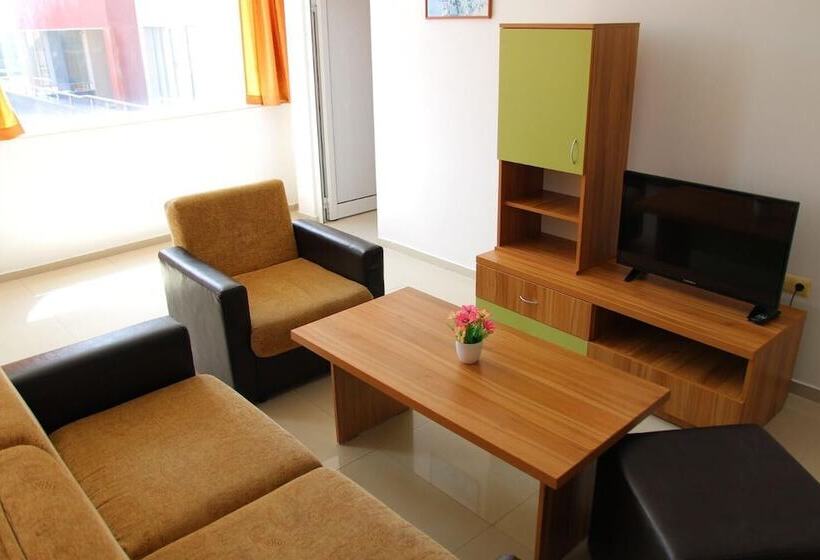 Apartamento 2 Dormitórios, Hostel Coral City