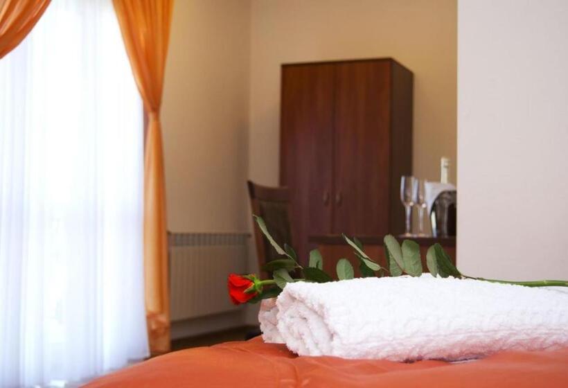 Номер Стандарт Трехместный, Czerwone Wierchy   Sauna I Jacuzzi Wliczone W Cenę Pobytu!