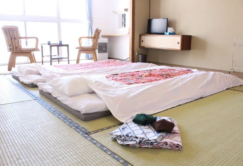 Четырехместный Номер Стандарт, Biei Guest House Sirogane No Yu   Hostel