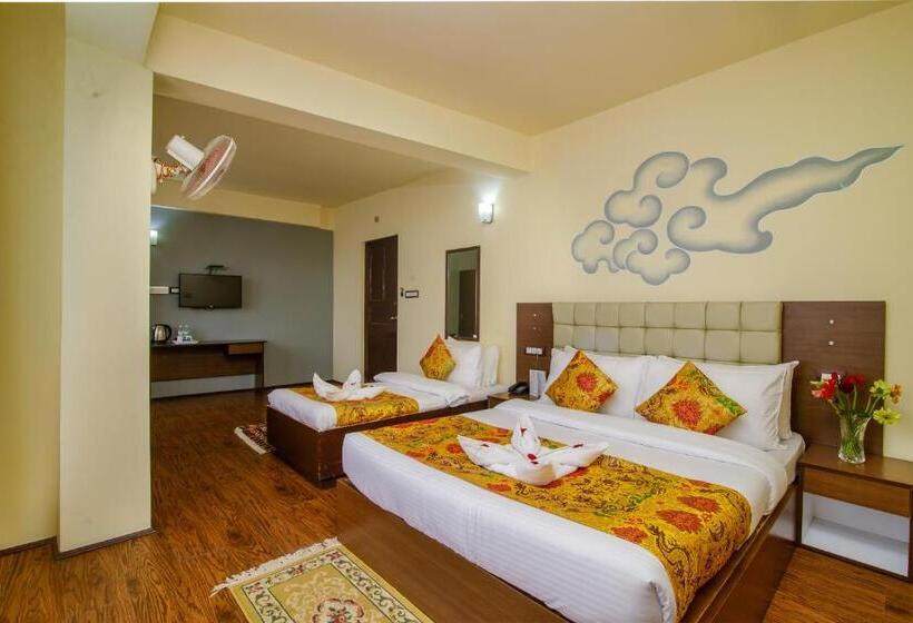 패밀리 룸, Muscatel Grand Silkroute   300 Mts From Mg Marg