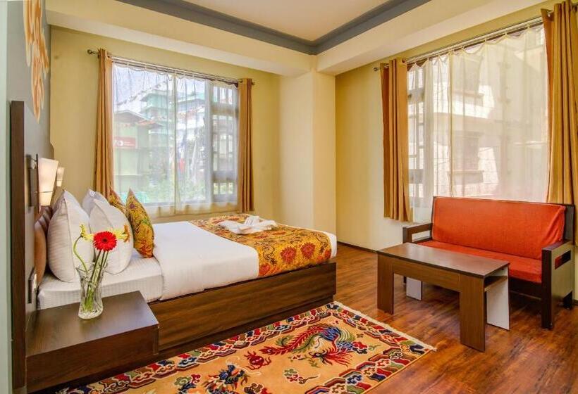 스탠다드 룸 킹사이즈 침대, Muscatel Grand Silkroute   300 Mts From Mg Marg