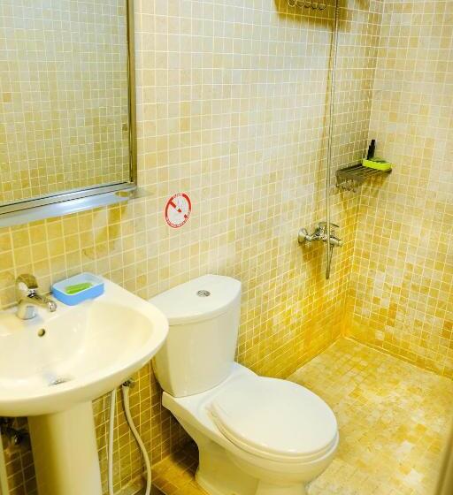 استودیوی استاندارد, Damask Rose, Lebanese Guest House