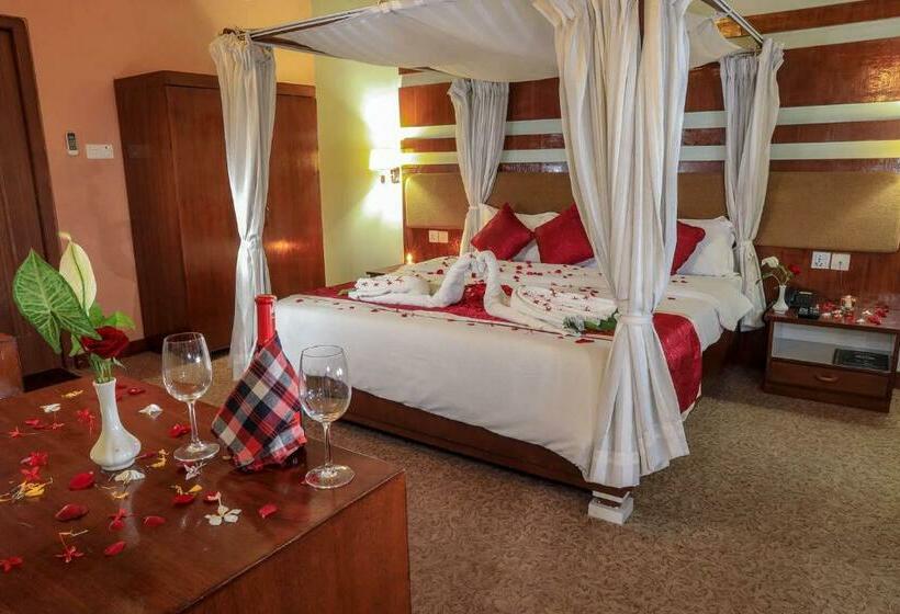 سوییت, Bharatpur Garden Resort