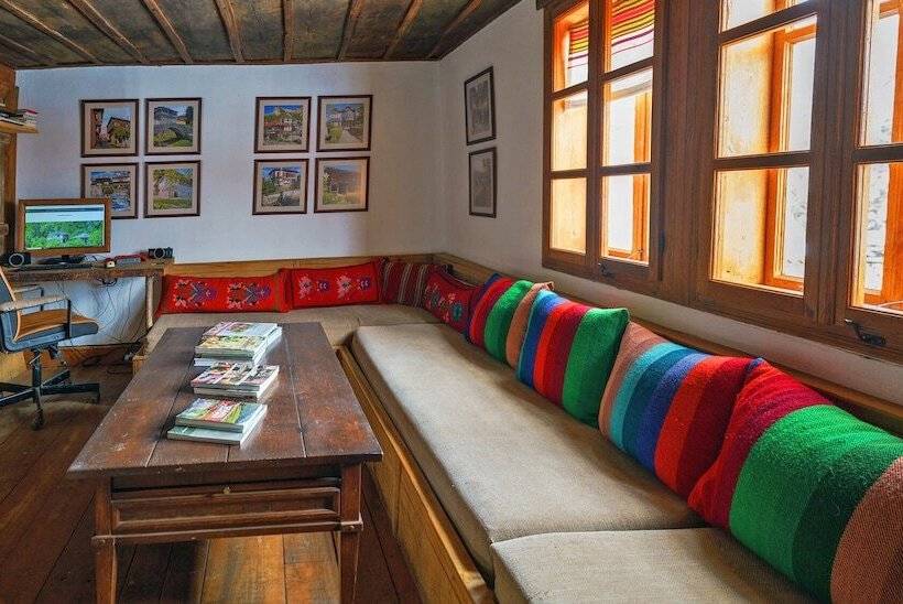 4间卧室的房子, Karashka   Vacation Home