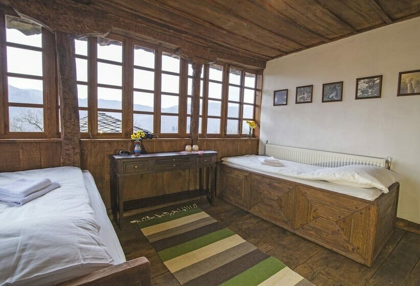 침실 4개 주택, Karashka   Vacation Home
