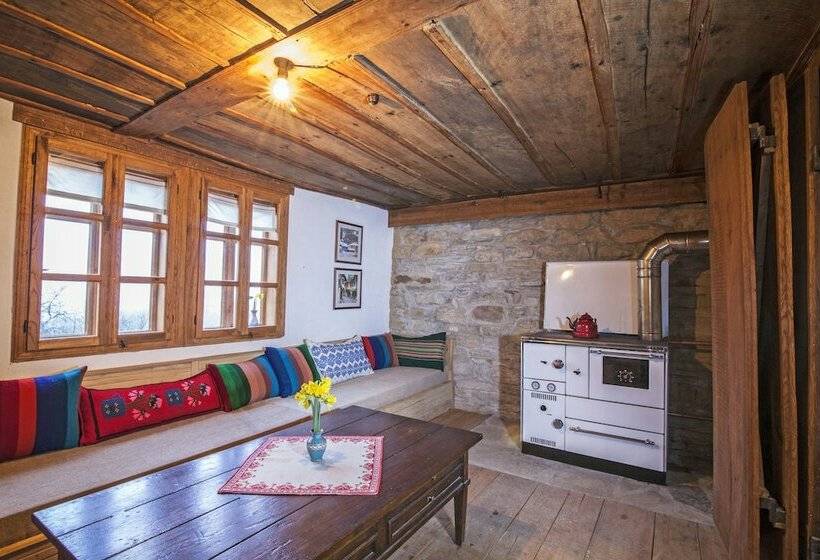 침실 4개 주택, Karashka   Vacation Home