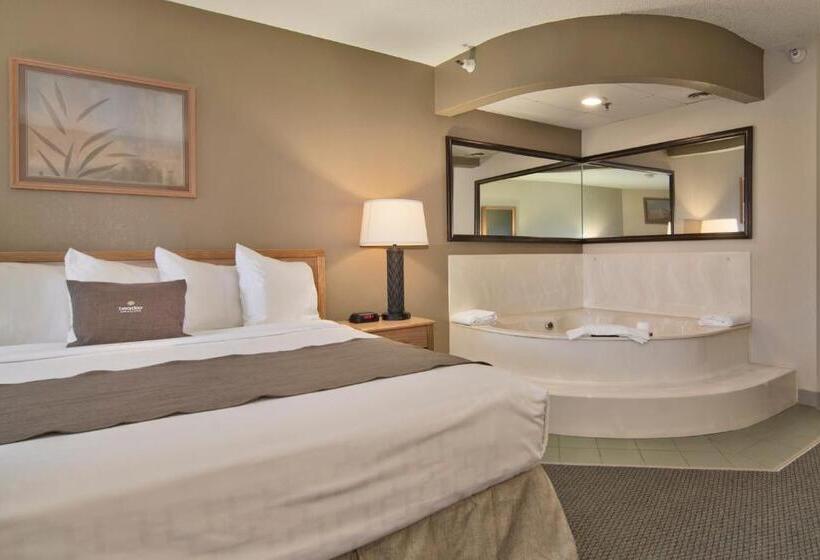 Люкс с гидромассажем, Boarders Inn & Suites By Cobblestone Hotels   Faribault