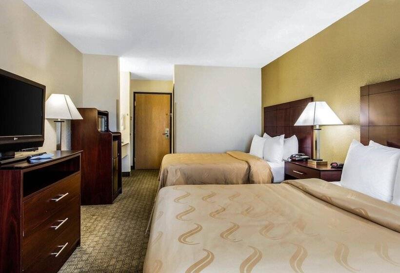Quarto Estandar 2 Camas Casal, Quality Inn