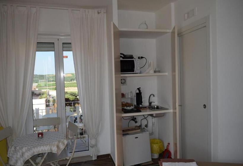 اتاق لوکس با چشم‌انداز, Domus Al Corso Con Servizio B&b