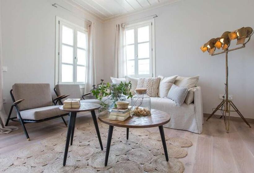 Номер Стандартный Кровать Куин, Amymone Suites