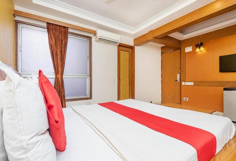 Номер Deluxe, Balwas