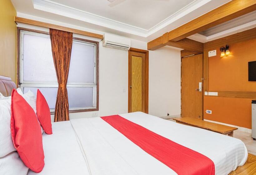 Номер Deluxe, Balwas