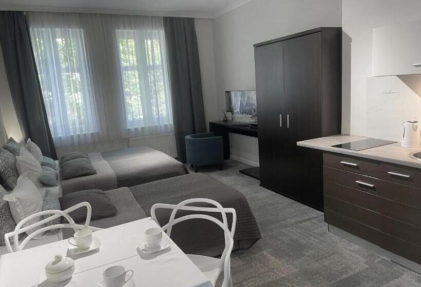 Номер Стандарт Трехместный, Villa Aronia