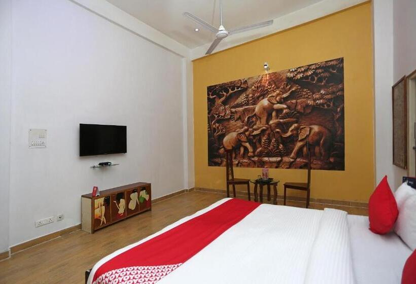 اتاق استاندارد, Super Collection O Sara Grand Near Ram Manohar Lohia Hospital