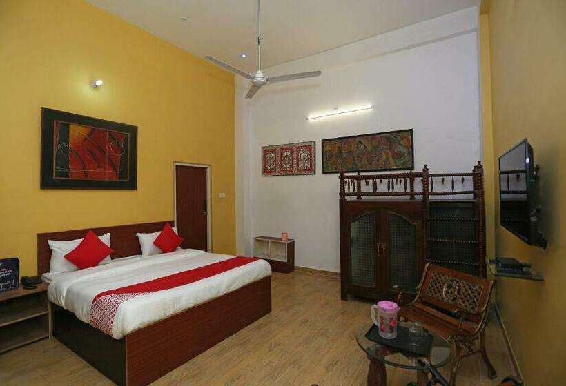 اتاق لوکس, Super Collection O Sara Grand Near Ram Manohar Lohia Hospital