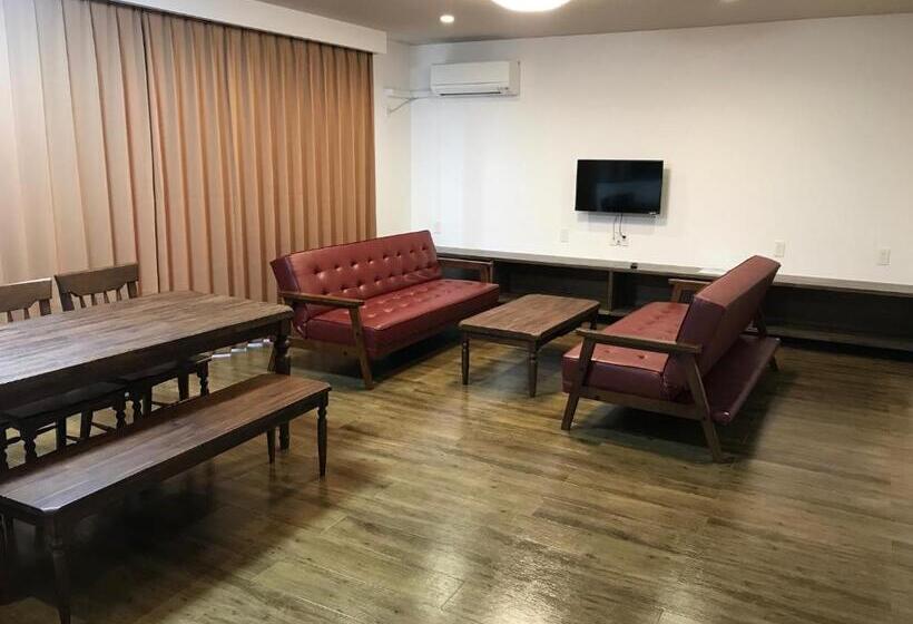 Семейный Номер, Mr.kinjo Inn Rycom Kitanakagusuku