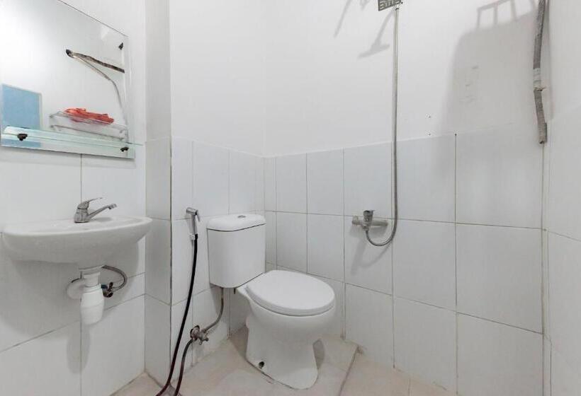 Номер Стандарт, Reddoorz Near Unsika University Karawang