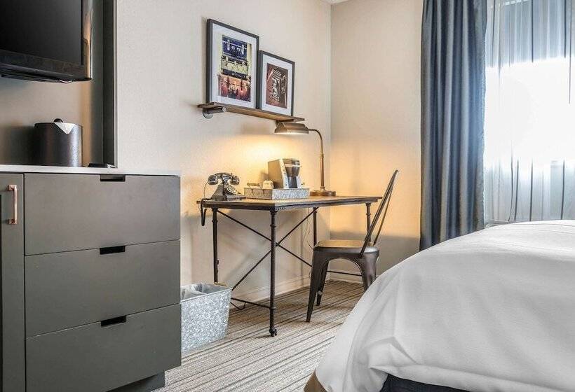Номер Стандарт 2 Двуспальные Кровати, Envision Hotel Saint Paul South