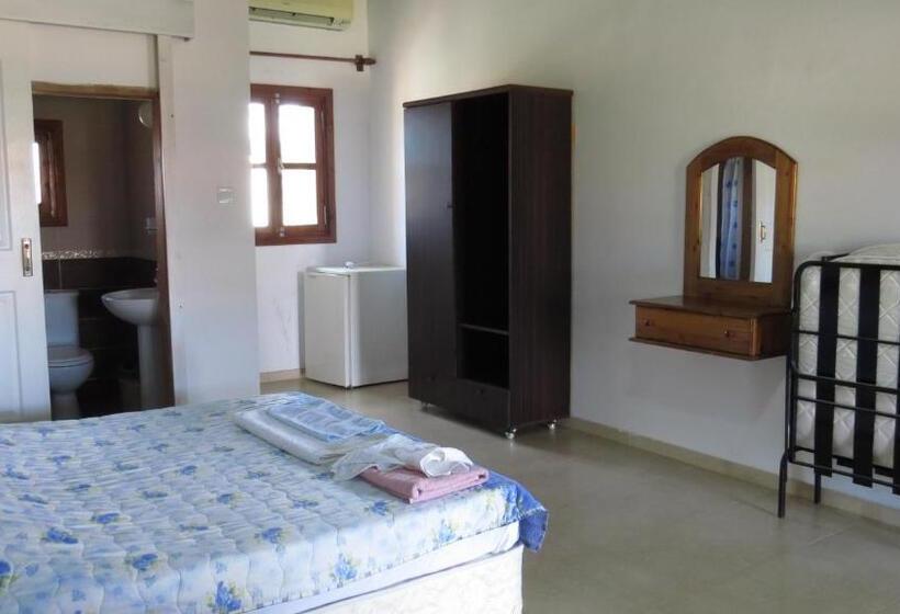 Quarto Economy, Elausa Hotel & Restaurant
