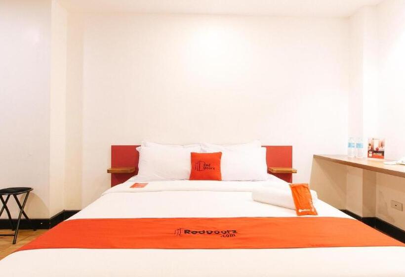 Семейный Номер, Reddoorz Plus At Mm Hotel Las Pinas Former Reddoorz Plus Near Bamboo Organ