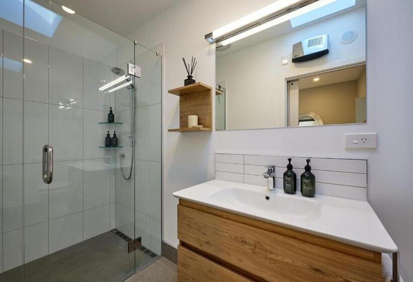 Апартаменты 1 Спальня Вид на Море, Shearwater Apartments