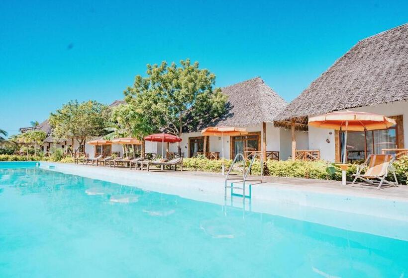 Номер Стандарт Вид на Бассейн, Bella Vista Resort Zanzibar