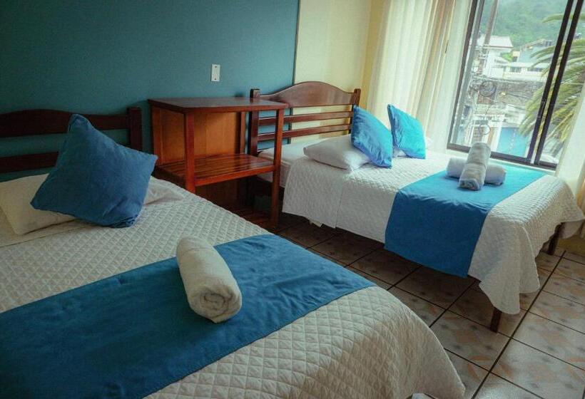 스탠다드 트리플 룸, Hostal Cañalimeña