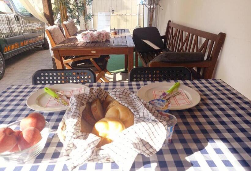 家庭套房, Idill Apartmanház B&b