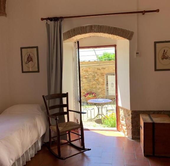 高级三人间, Farmhouse B&b Il Paretaio