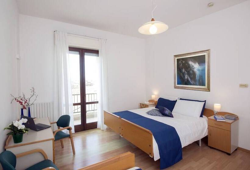 اتاق استاندارد سه نفره, Casa Al Carmine