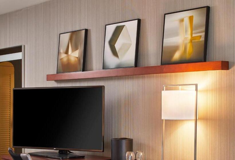 Suite Kingsize Bett, Courtyard By Marriott Albany Thruway