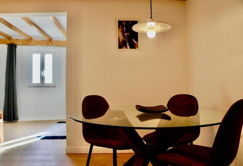 Студия Стандарт, Constância Guest House