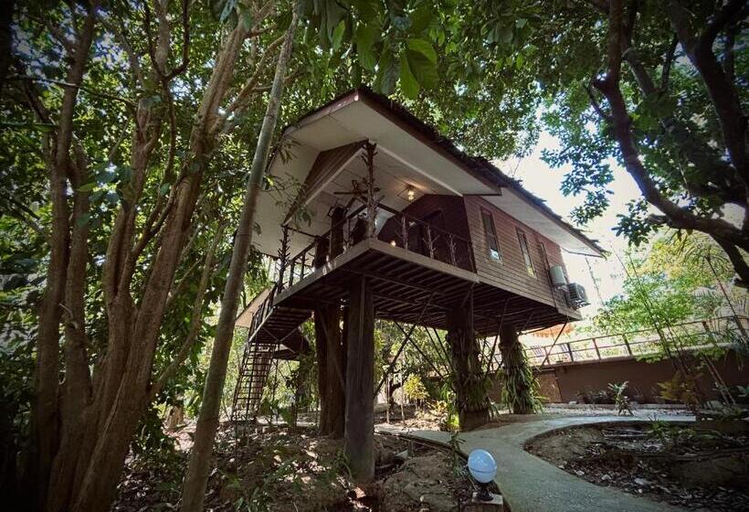 Бунгало Deluxe, Khao Sok Paradise Resort
