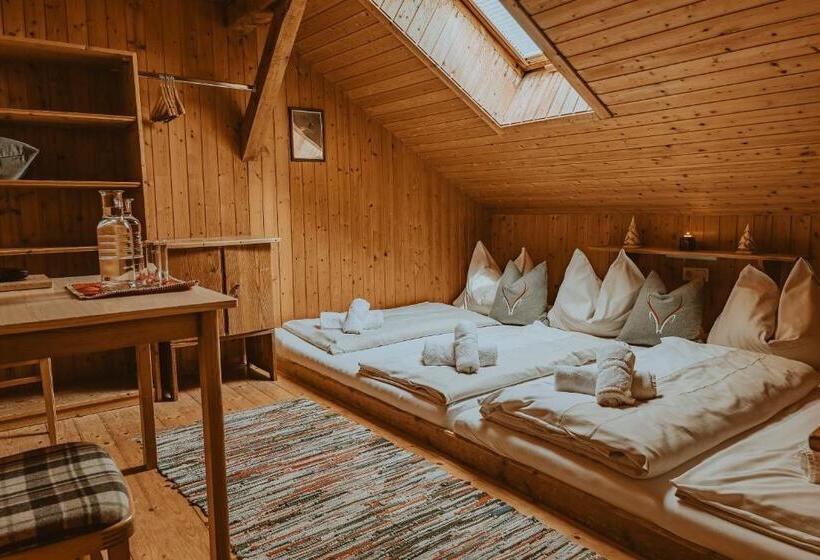 Номер Стандарт Четырехместный Совместный Санузел, Reitlehenalm