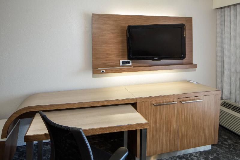 اتاق استاندارد با تخت بزرگ, Courtyard By Marriott San Antonio Airport/north Star Mall